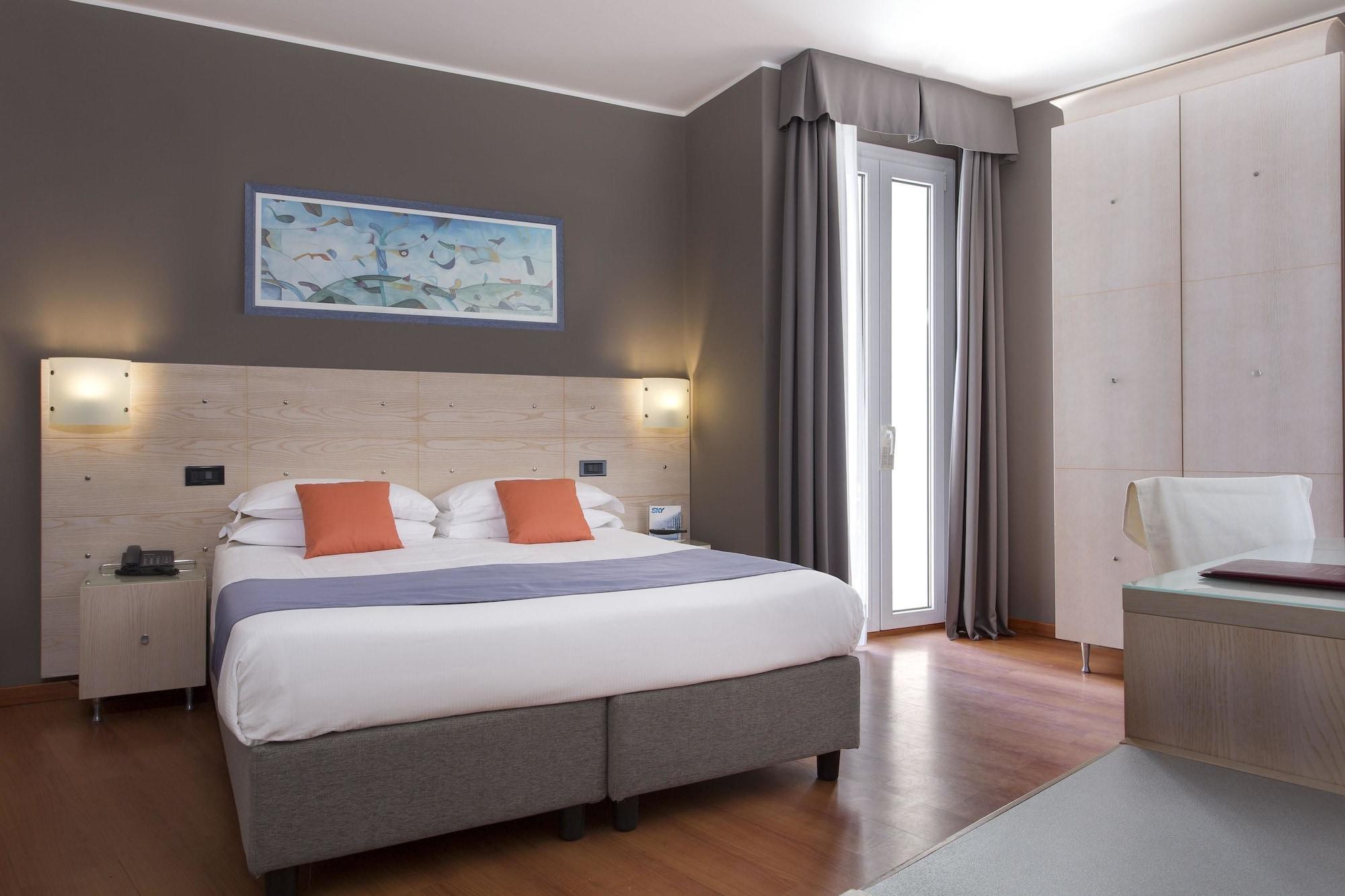 Victoria Frontemare Beach & Spa Hotel Jesolo エクステリア 写真