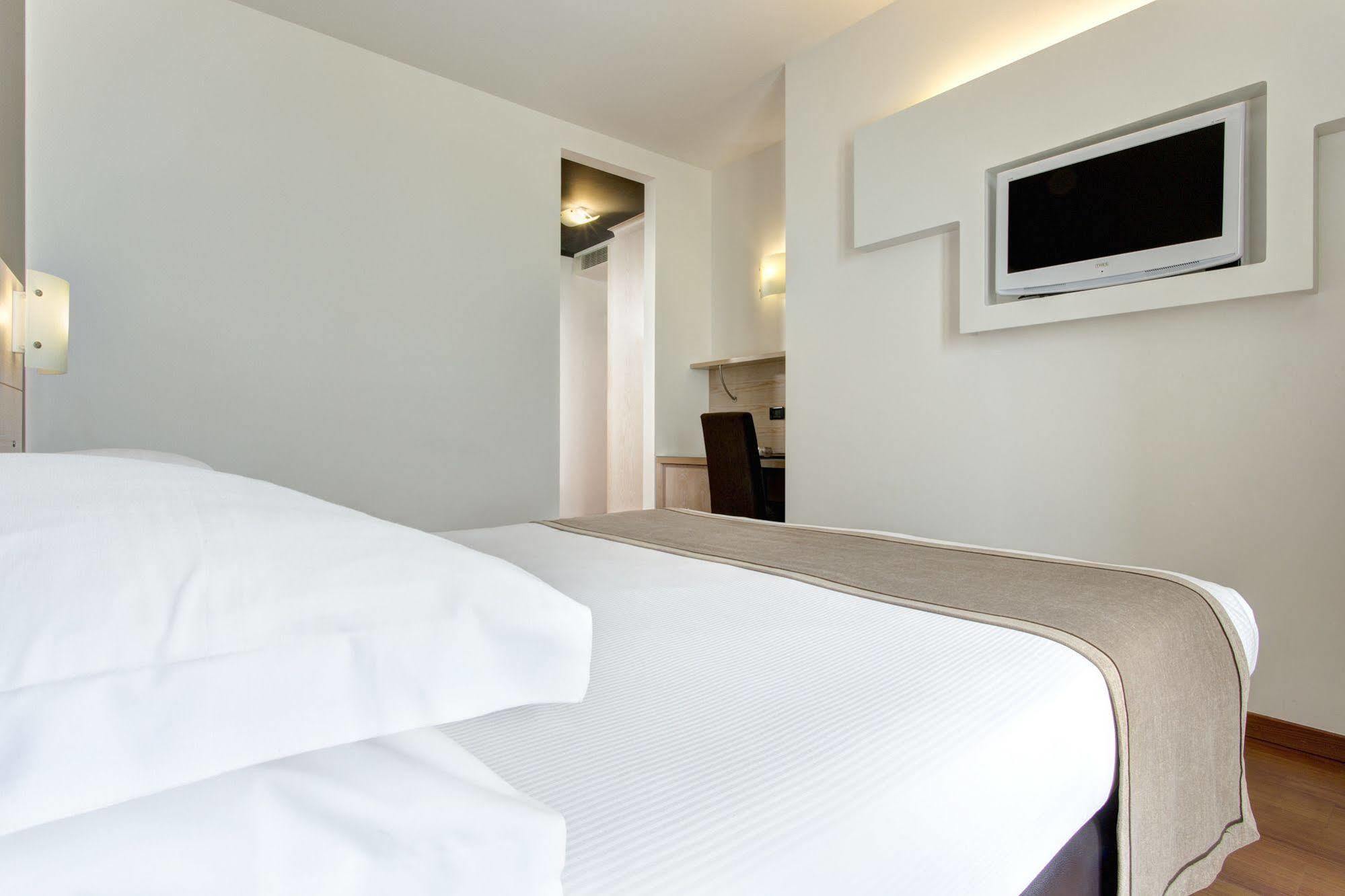 Victoria Frontemare Beach & Spa Hotel Jesolo エクステリア 写真